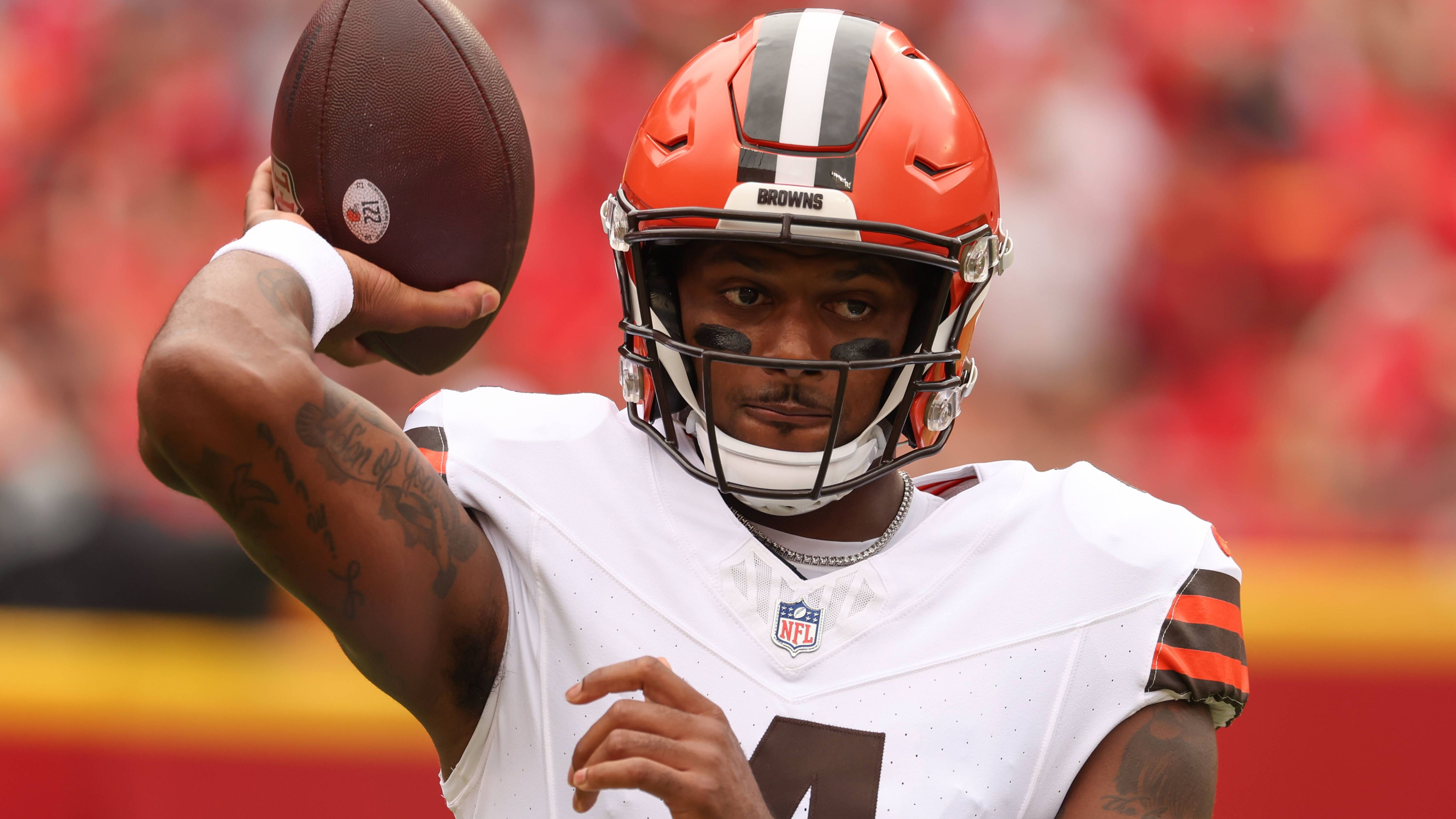 <strong>Deshaun Watson (Cleveland Browns)</strong><br>In seinem ersten Jahr mit den Cleveland Browns war Watson größtenteils gesperrt wegen seiner Missbrauchs-Affäre. In seiner zweiten Saison mit den Browns will er nun an starken Saisons mit den Houston Texans anknüpfen.