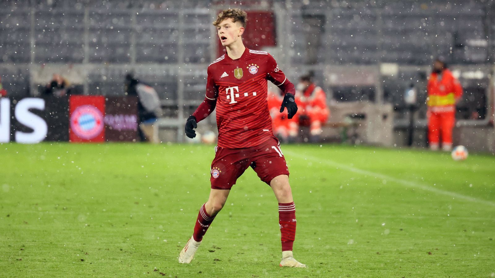 
                <strong>Paul Wanner</strong><br>
                Bayerns jüngster Bundesligaspieler kommt zu seinem zweiten Einsatz, als er für Roca den Platz betritt. ran-Note: ohne Bewertung
              