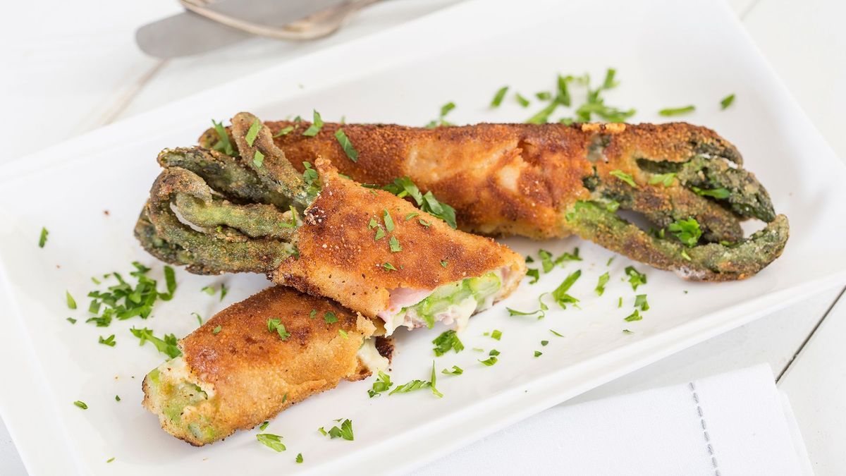 Panierter grüner Spargel