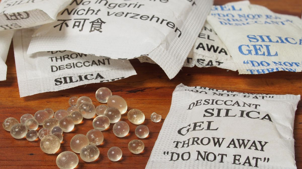 Dessicant, silica gel