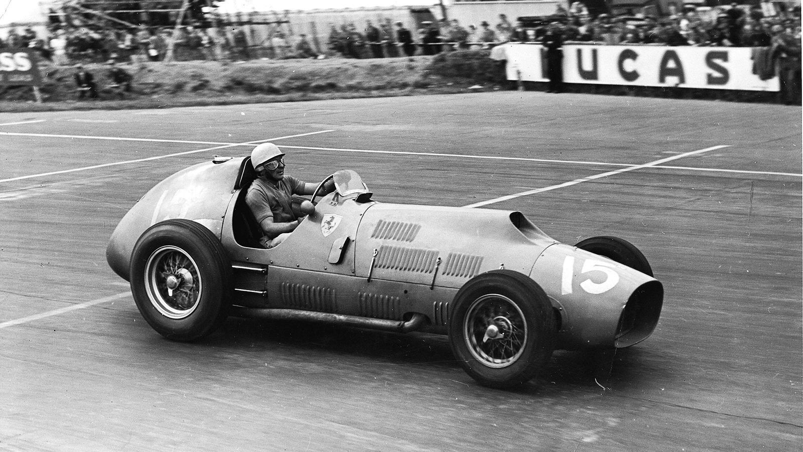 
                <strong>Platz 4: Alberto Ascari (1950-53)</strong><br>
                13 gewonnene Rennen - Weltmeister 1952 und 1953 - Vize-Weltmeister 1951
              