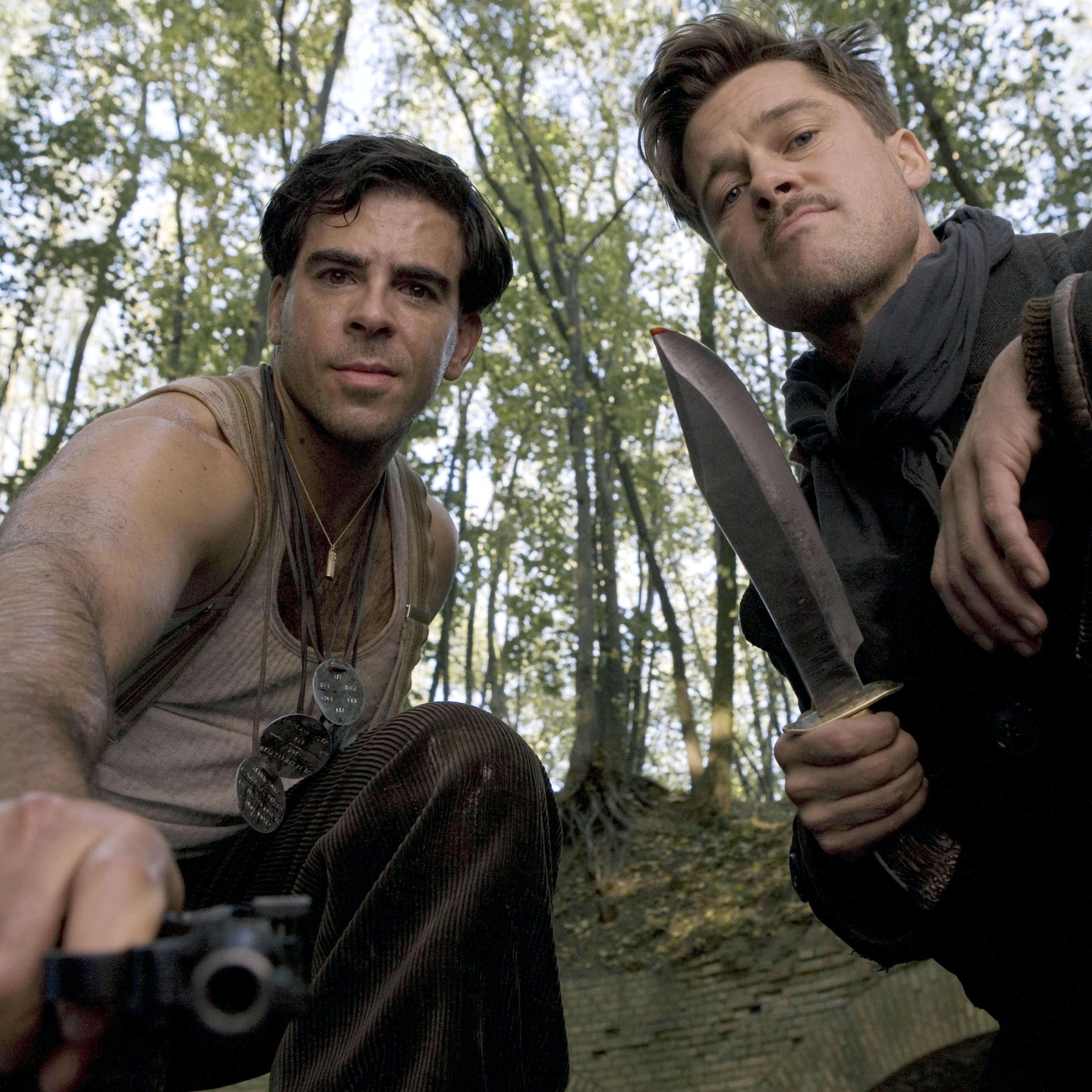 Eli Roth als Sgt. Donny Donowitz und Brad Pitt als Lt. Aldo Raine.