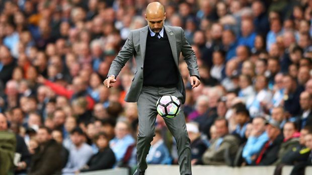 
                <strong>Platz 9 - Pep Guardiola</strong><br>
                Der frühere Bayern-Trainer und aktuelle Coach von Manchester City ist auf Platz 9 des "ESPN"-Rankings - und ist der einzige Trainer in der Top 10. Pep Guardiola führte die Citizens in der Saison 2016/17, seiner ersten in England, auf Platz 3 der Premier League. 
              