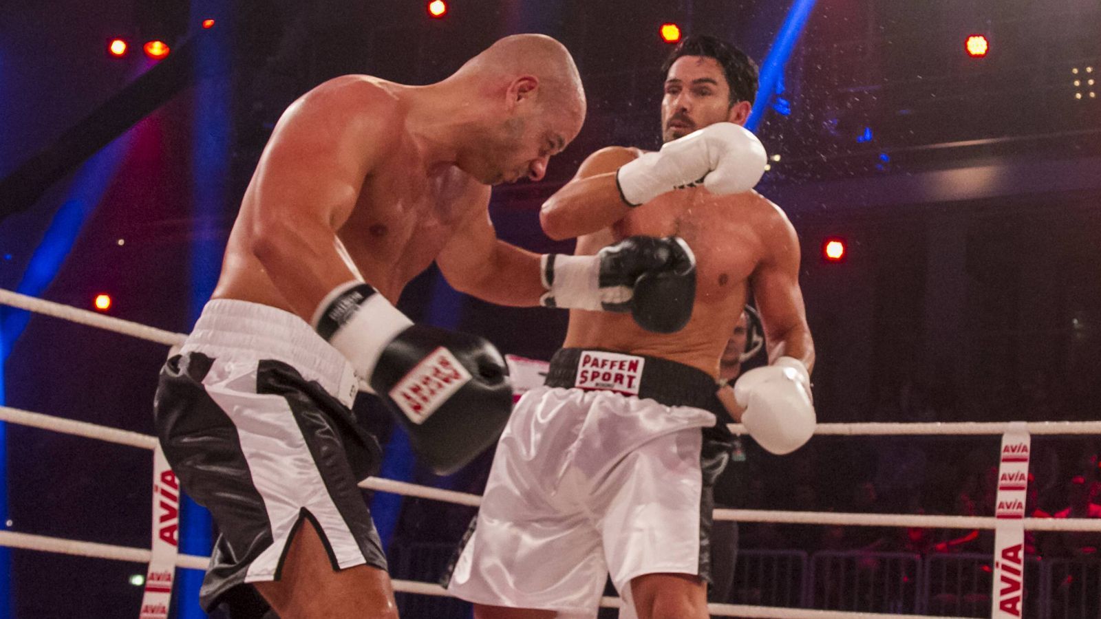
                <strong>SAT.1 Promiboxen live aus Köln</strong><br>
                Das "SAT.1 Promiboxen" live aus Köln.
              
