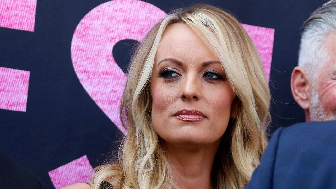 Stormy Daniels soll im Prozess als Zeugin aussagen.