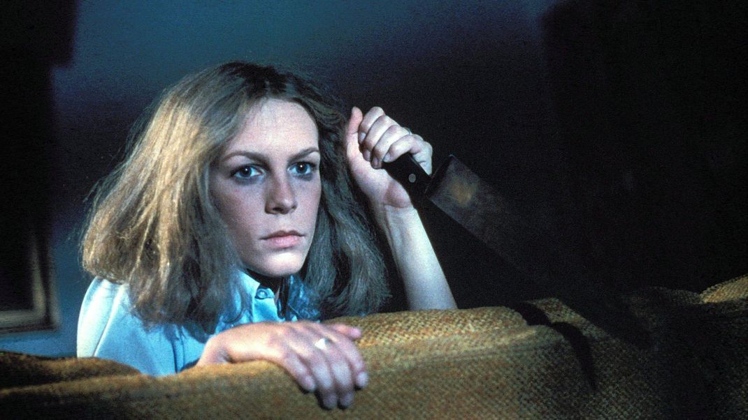 Funfact: Wusstest du, dass Jamie Lee Curtis die spießigen Klamotten für ihre Rolle Laurie Strode in den Halloween-Filmen selbst eingekauft hat?