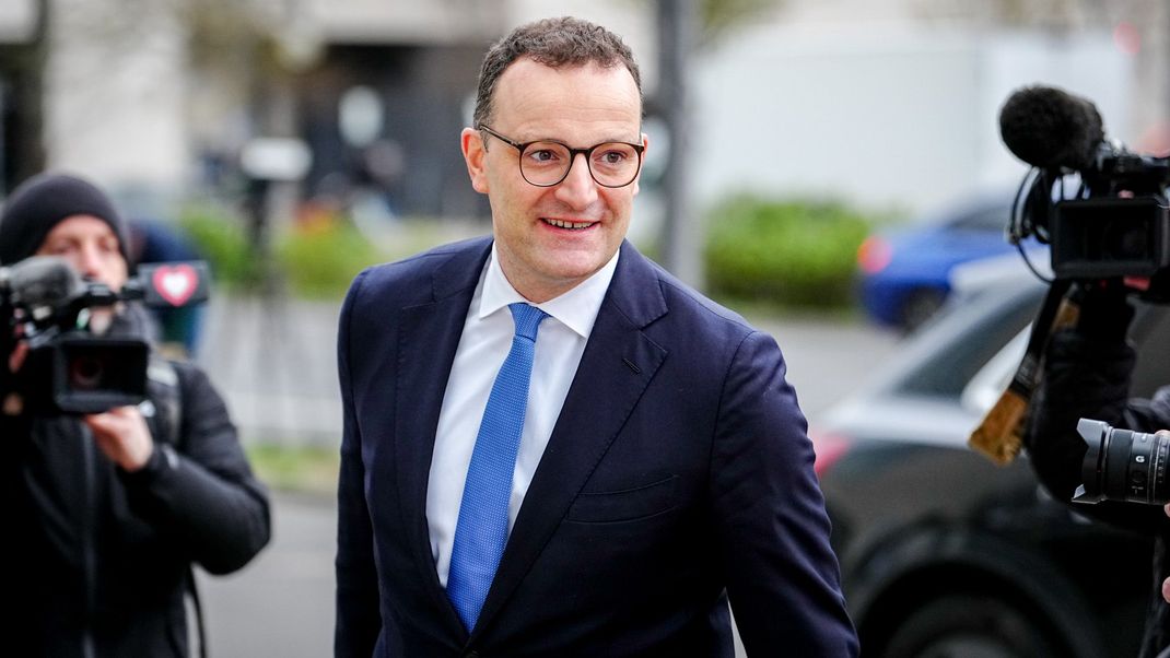 Jens Spahn spricht bei Caren Miosga über Charlie Kirk.