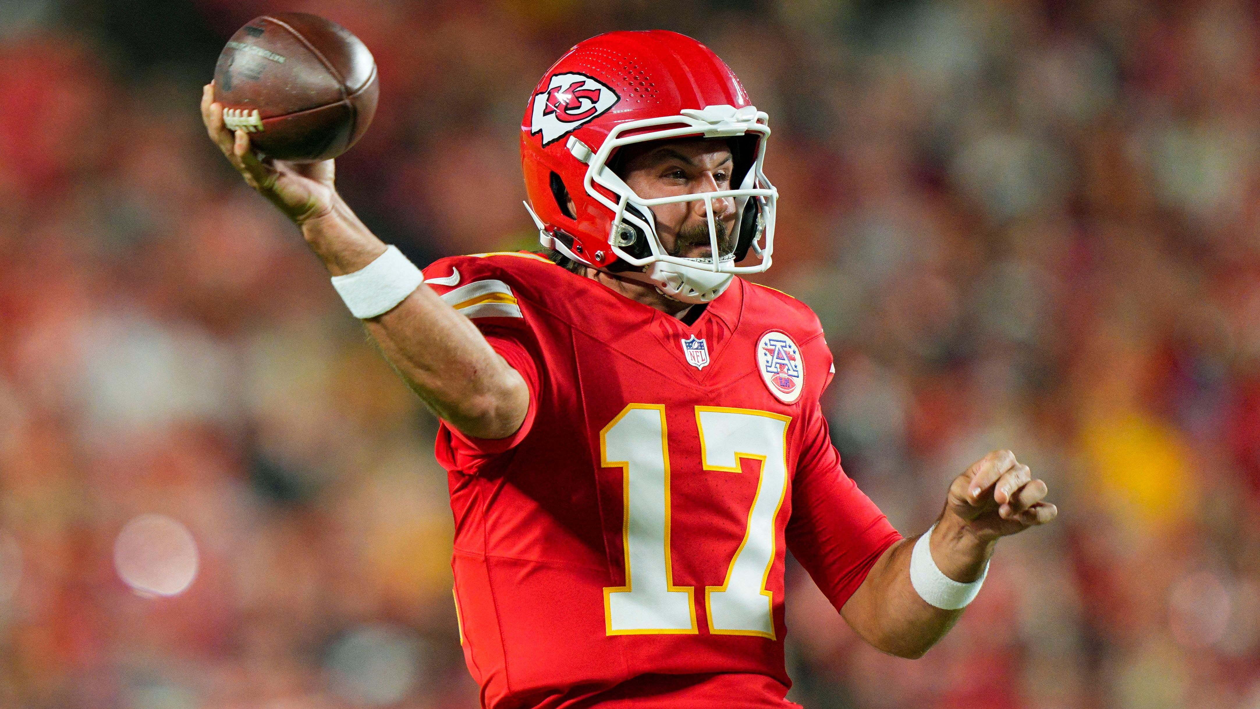 <strong>Gardner Minshew (Kansas City Chiefs)</strong><br><strong>Alter:</strong> 29<br><strong>Draftpick:</strong> 178 im Jahr 2019<br><strong>Jahresgehalt 2025:</strong>&nbsp;1,1 Millionen Dollar<br><strong>Beste Saison:</strong>&nbsp;2019 bei den Jacksonville Jaguars mit 3.271 Passing Yards, 344 Rushing Yards, 21 Touchdowns und 6 Interceptions in 14 Spielen