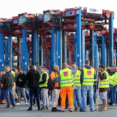 Warnstreik im Hamburger Hafen