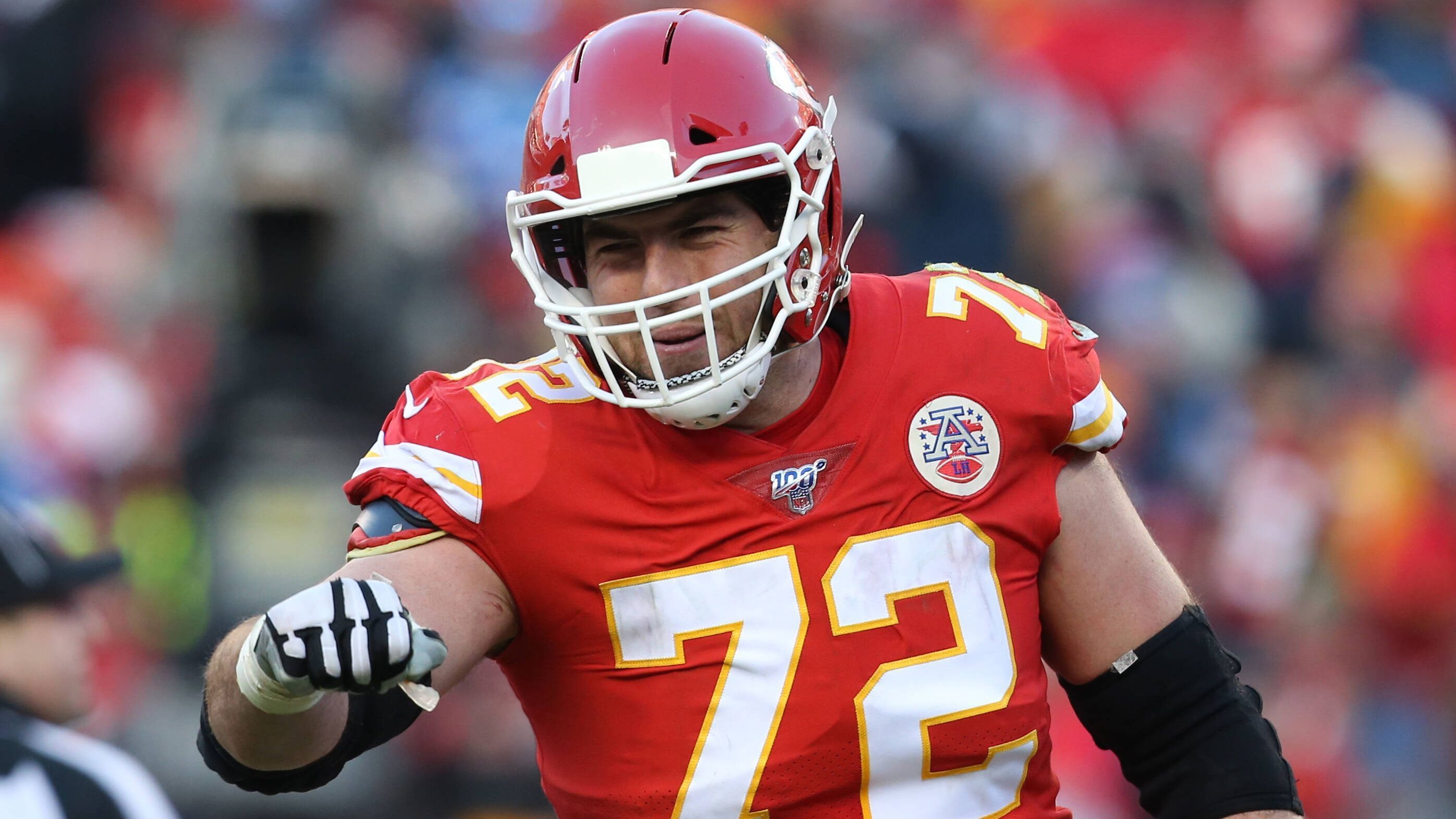 
                <strong>First Overall Pick 2013: Eric Fisher (Offensive Tackle, Kansas City Chiefs)</strong><br>
                Seit seinem Debüt für die Kansas City Chiefs zählte Eric Fisher bereits früh zu den besseren Offensive Tackles der Liga. Fisher war 2016 zum ersten Mal Pro Bowler und wichtiger Teil des Teams, das 2019 den Super Bowl gewinnen konnte. 2020 wurde der Big Man zum zweiten Mal in den Pro Bowl berufen, bevor er sich im AFC Championship Game einen Achillessehnenriss zuzog. Ohne Fisher gelang es den Chiefs nicht, Quarterback Patrick Mahomes bei der 9:31-Niederlage im Super Bowl gegen die Tampa Bay Buccaneers richtig zu schützen. In der Folge wurde der O-Liner entlassen und wechselte zu den Indianapolis Colts, wo er Running Back Jonathan Taylor dabei half, den Rushing-Titel zu gewinnen. Zu Beginn der vergangenen Saison war Fisher ohne Team und wurde erst kurz vor Ende der Regular Season von den Miami Dolphins verpflichtet, kam aber vor allem wegen Fitnessrückständen zu keinem Einsatz. 2023 wurde der heute 32-Jährige wieder zum Free Agent.
              