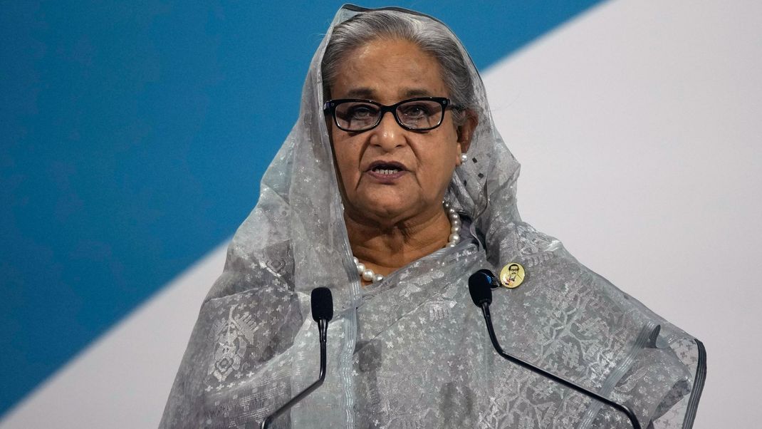 Premierministerin Sheikh Hasina tritt nun nach langen Protesten in Bangladesch zurück.