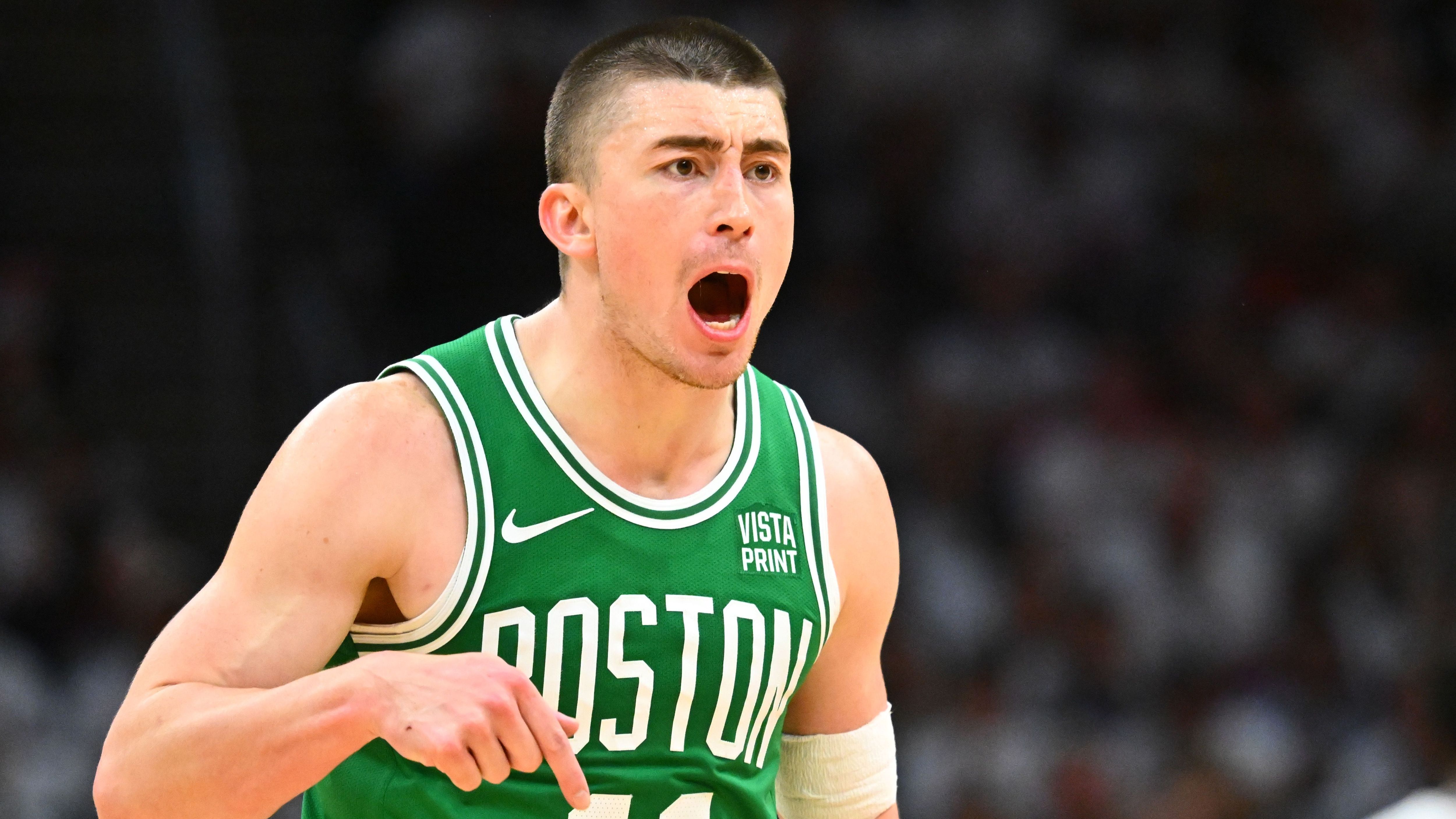 <strong>Payton Pritchard (Boston Celtics) - Bank</strong><br>Für Energie von der Bank sorgt bei den Celtics meistens Payton Pritchard. Der 1,85 m kleine Guard trifft seinen Dreier gut und attackiert trotz seiner fehlenden Größe den Korb. Das Problem: Durch seine fehlende Größe wird er defensiv häufig in Mismatches involviert, in denen er dann chancenlos ist.