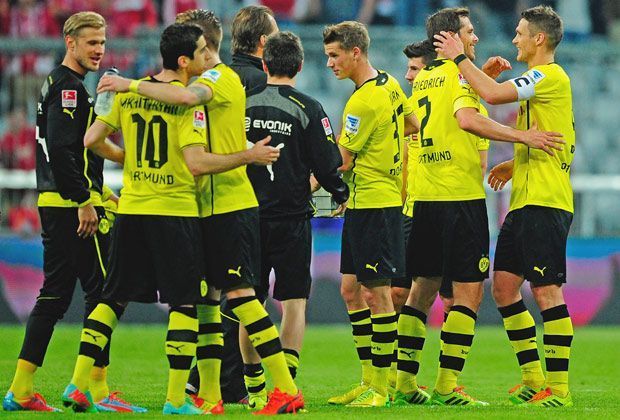 
                <strong>Dortmund tanzt</strong><br>
                Die Dortmunder feiern sich dagegen zurecht nach einer glänzenden Vorstellung.
              