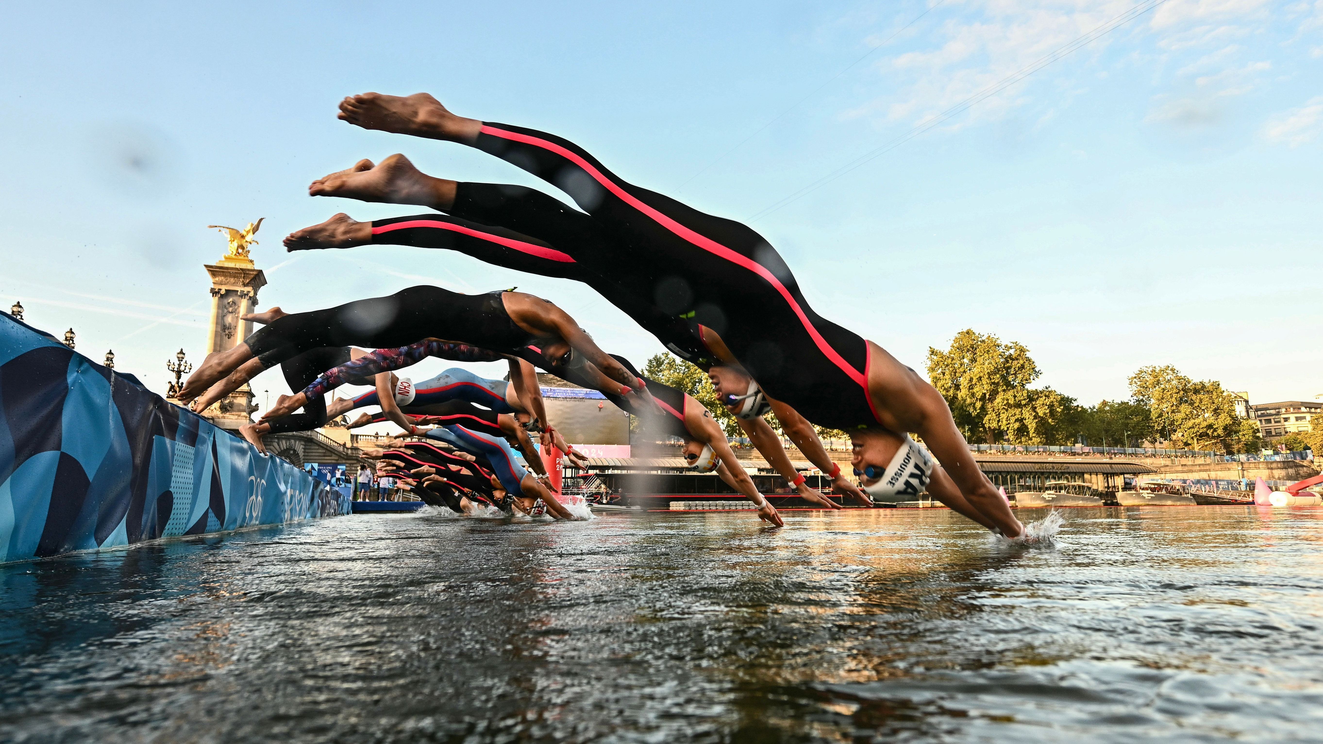 <strong>Olympia 2024: Die besten Bilder des 13. Tages</strong><br>Beim 10-Kilometer-Freiwasser-Schwimmen war die Seine sauber genug.