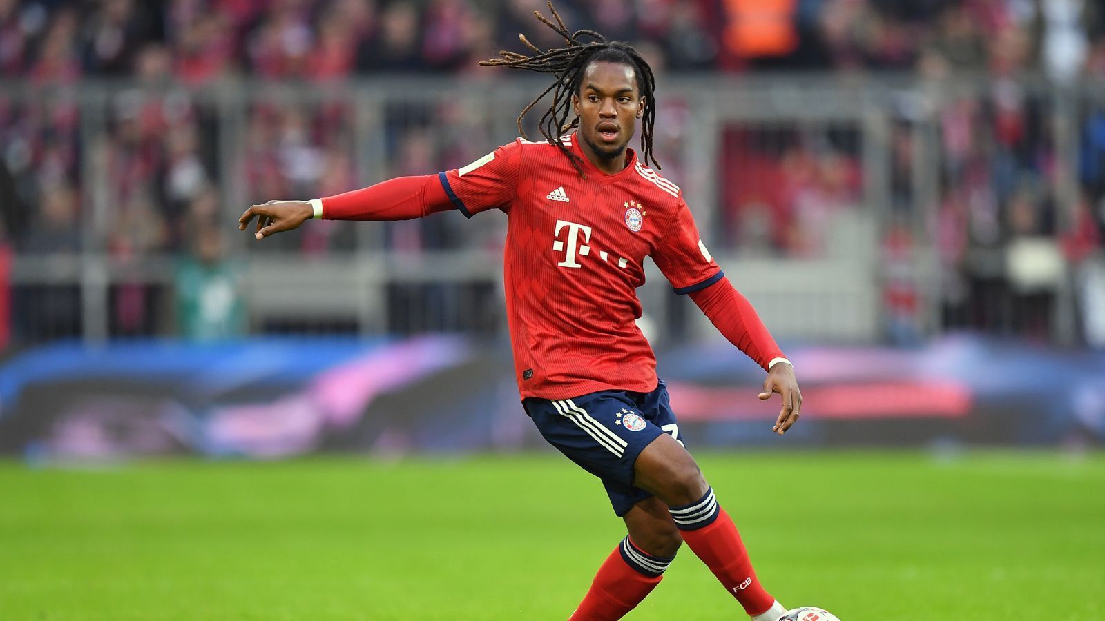 
                <strong>Platz 10 - Renato Sanches</strong><br>
                Ablösesumme: 35 Millionen EuroWechsel von Benfica Lissabon zum FC Bayern MünchenAlter beim Wechsel: 18 JahreZeitpunkt des Wechsels: Sommer 2016
              