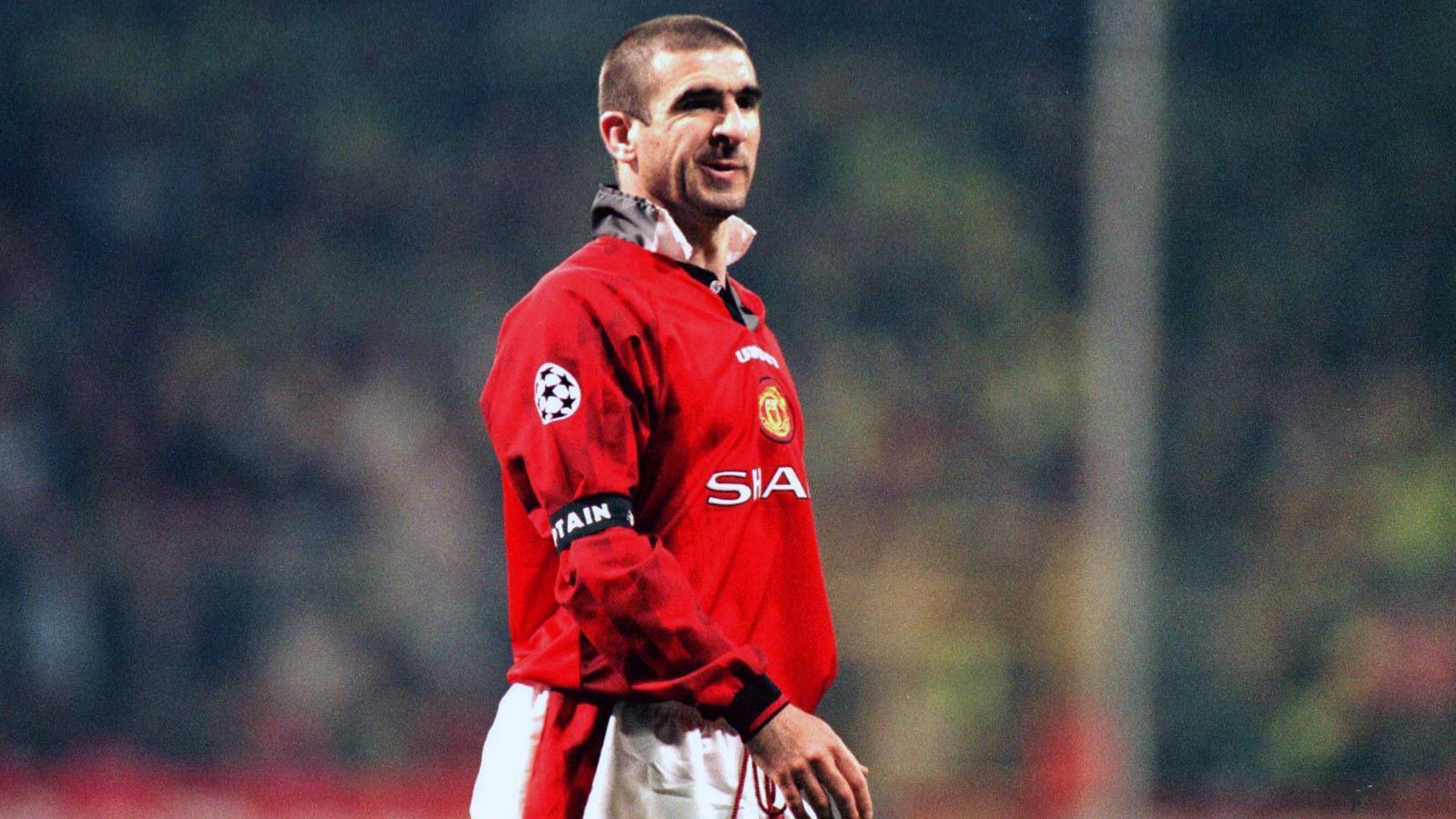 
                <strong>Eric Cantona</strong><br>
                Premier-League-Spiele: 156 - Premier-League-Tore: 70 -Vereine: Manchester United, Leeds United
              