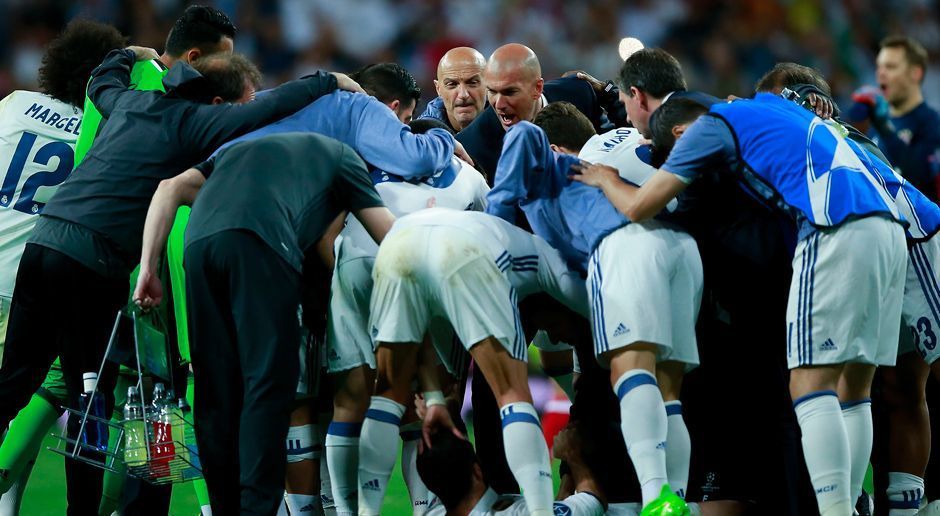 
                <strong>Halbfinal-Serie von Real</strong><br>
                Zum siebten Mal in Folge steht Real Madrid in einem Champions-League-Halbfinale. Das ist in der Geschichte der Königsklasse noch keiner anderen Mannschaft gelungen. Zudem hat Real nun weiterhin die Möglichkeit, als erstes Team überhaupt den Titel zu verteidigen.
              