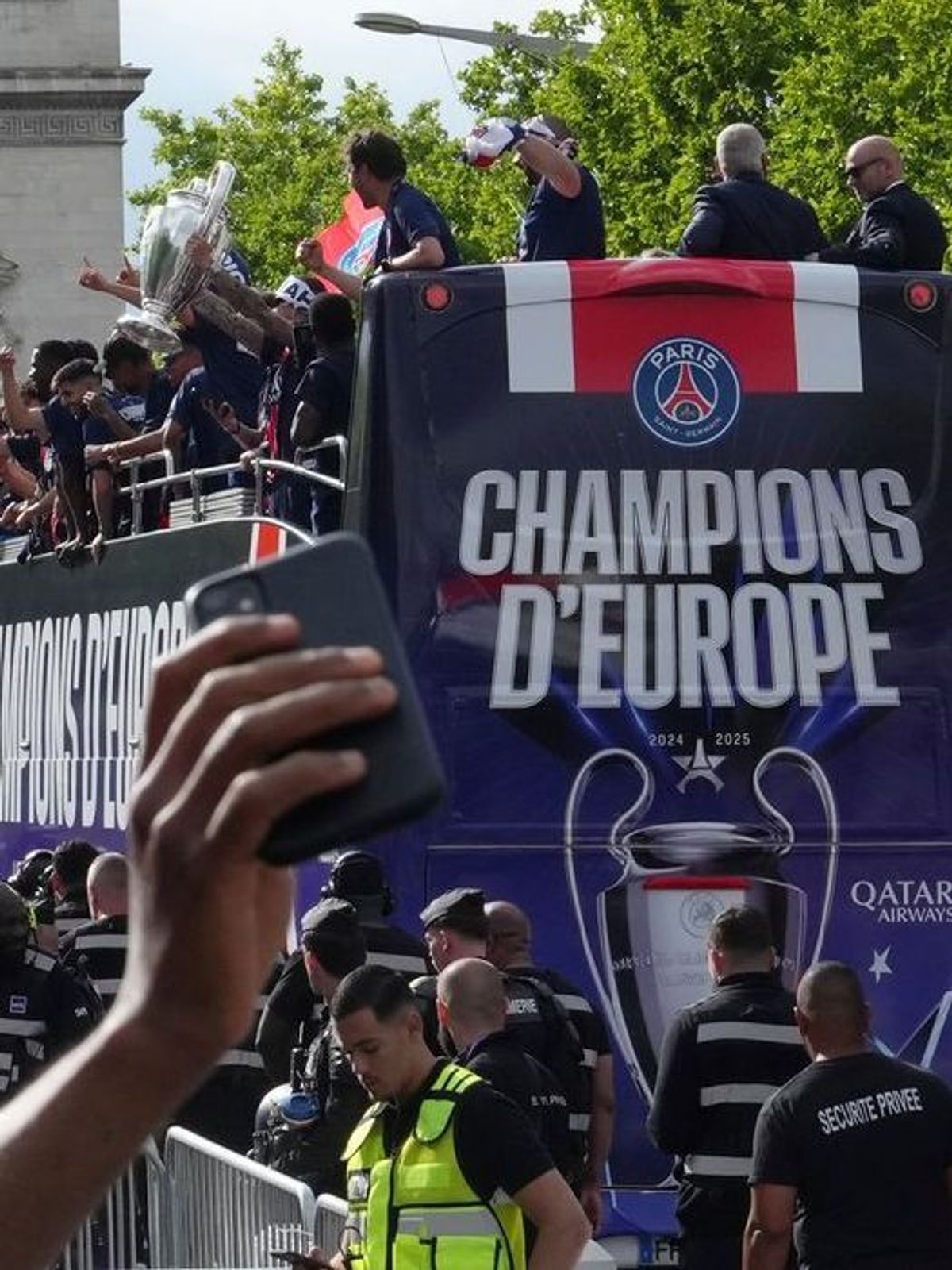79 Festnahmen nach erneuter Randale bei PSG-Feier in Paris