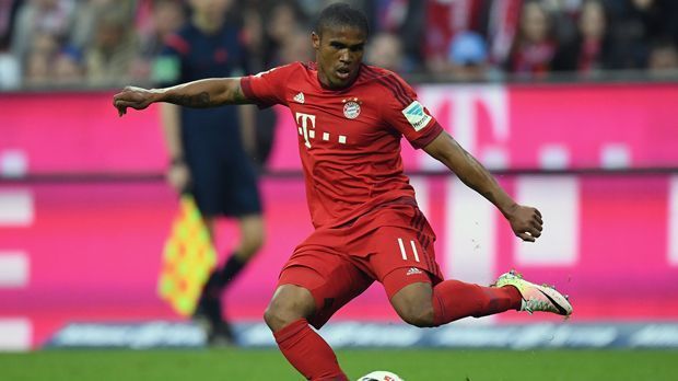 
                <strong>Douglas Costa (FC Bayern München)</strong><br>
                Douglas Costa (FC Bayern München): Mit dem brasilianischen Neuzugang ist auch ein Spieler des FC Bayern im Wunschteam von Thiago. Vor allem in der Hinrunde glänzte Douglas Costa in der Bundesliga.
              