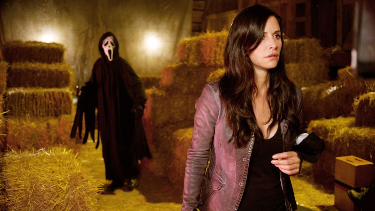 Courteney Cox in "Scream 4"