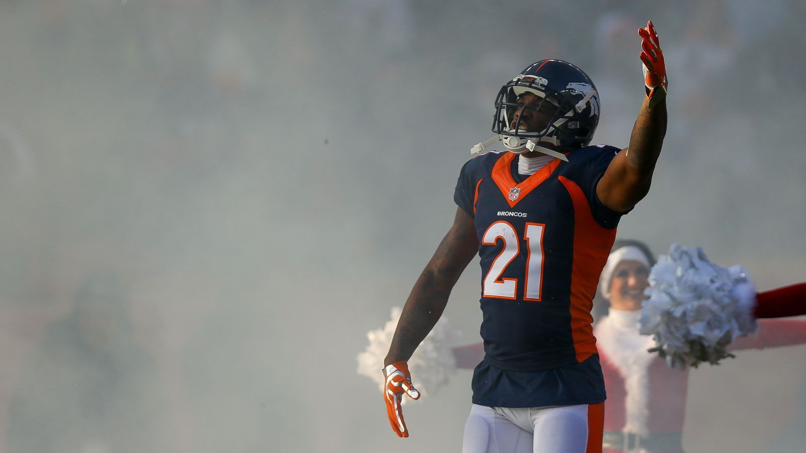 
                <strong>Top-Deals 2014</strong><br>
                Cornerback Aqib Talib (Foto) unterzeichnete 2014 den lukrativsten Vertrag der Free Agency - die Denver Broncos zahlten ihm für sechs Jahre 57 Millionen Dollar (26 Millionen Dollar garantiert). Safety Jairus Byrd unterschrieb bei den New Orleans Saints für sechs Jahre und 54 Millionen Dollar (26,3 Millionen Dollar garantiert) und lag damit auf Rang zwei. Der dritte Platz ging an Offensive Tackle Branden Albert, der 47 Millionen Dollar (26 Millionen Dollar garantiert) für fünf Jahre von den Miami Dolphins erhielt.
              