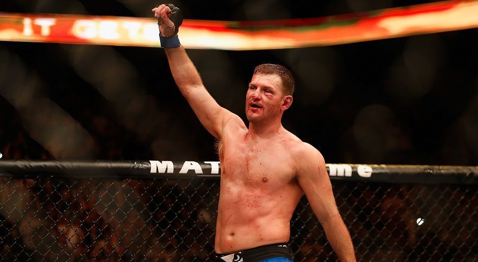 
                <strong>Stipe Miocic</strong><br>
                Kein UFC-Gürtel wechselt so häufig den Besitzer wie der WM-Titel im Schwergewicht. Interimstitel mit eingerechnet, krönte die UFC 24 Mal einen neuen Champion in der "Königsklasse des Kampfsports". Aktuell hält Stipe Miocic den WM-Titel. In der Nacht zum 11. September verteidigt er ihn bei UFC 203 gegen den Niederländer Alistair Overeem - ab 4:00 Uhr live auf ranFighting.de.
              