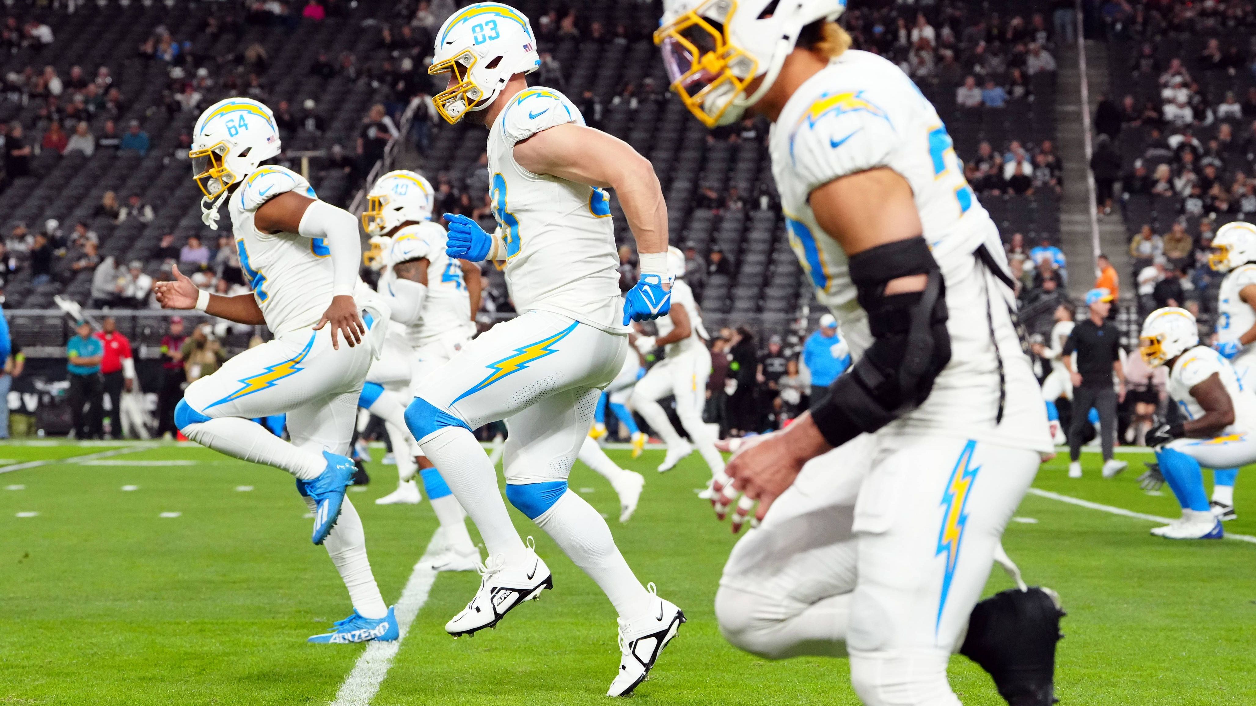 <strong>Los Angeles Chargers</strong><br>Im Gleichschritt Richtung Aus geht es auch für die Los Angeles Chargers, die in Week 15 zudem Head Coach und General Manager austauschten. Auch das aber nutzte nicht mehr.