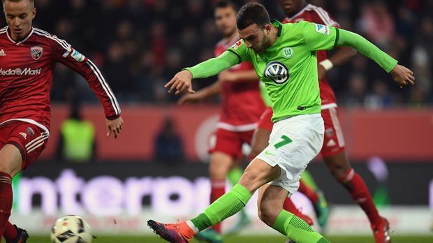 
                <strong>Borja Mayoral</strong><br>
                Weniger gut als bei Vallejo, verlief die Bundesliga-Leihe von Borja Mayoral. Das Eigengewächs von Real stand in der Saison 2016/17 beim VfL Wolfsburg unter Vertrag, konnte sich aber nicht durchsetzen. Nur 426 Bundesliga-Minuten, aufgeteilt auf 21 Einsätze, konnte der 20 Jahre alte Stürmer für sich verbuchen. Dabei gelangen Mayoral nur zwei Treffer. Wolfsburg verzichtete darauf, die Kaufoption zu ziehen. Wie es für den an Diabetes erkrankten Angreifer nun weitergeht, ist offen. Sein Vertrag bei Real läuft noch bis 2021.
              