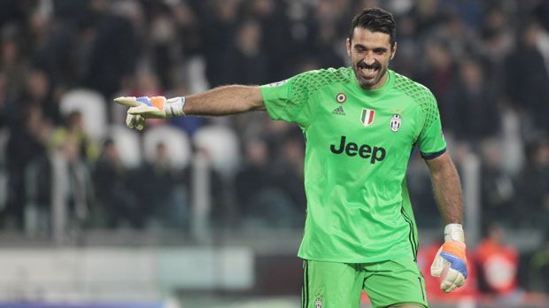 
                <strong>Gianluigi Buffon</strong><br>
                Gianluigi Buffon (Italien) - Juventus Turin 
              