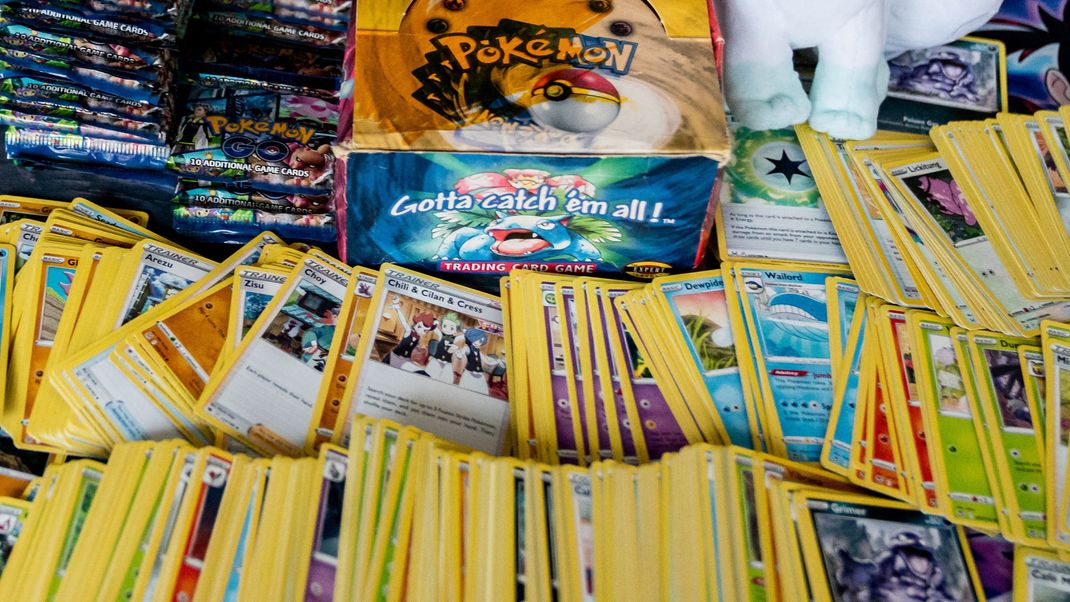 Das Rauben von 100.000 Pokémon-Karten brachte den Tätern in Frankreich bis zu zwei Jahre Gefängnis ein. (Symbolbild)