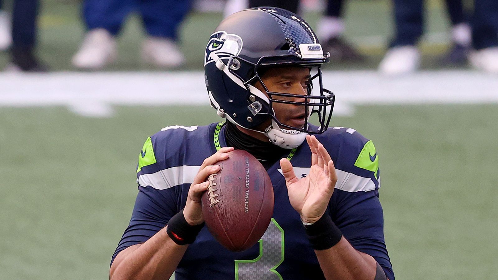 
                <strong>1. Russell Wilson (Seattle Seahawks)</strong><br>
                Total Cash: 53.000.000 Dollar -Vertragslaufzeit: 2024 -Position: Quarterback -Alter: 32
              