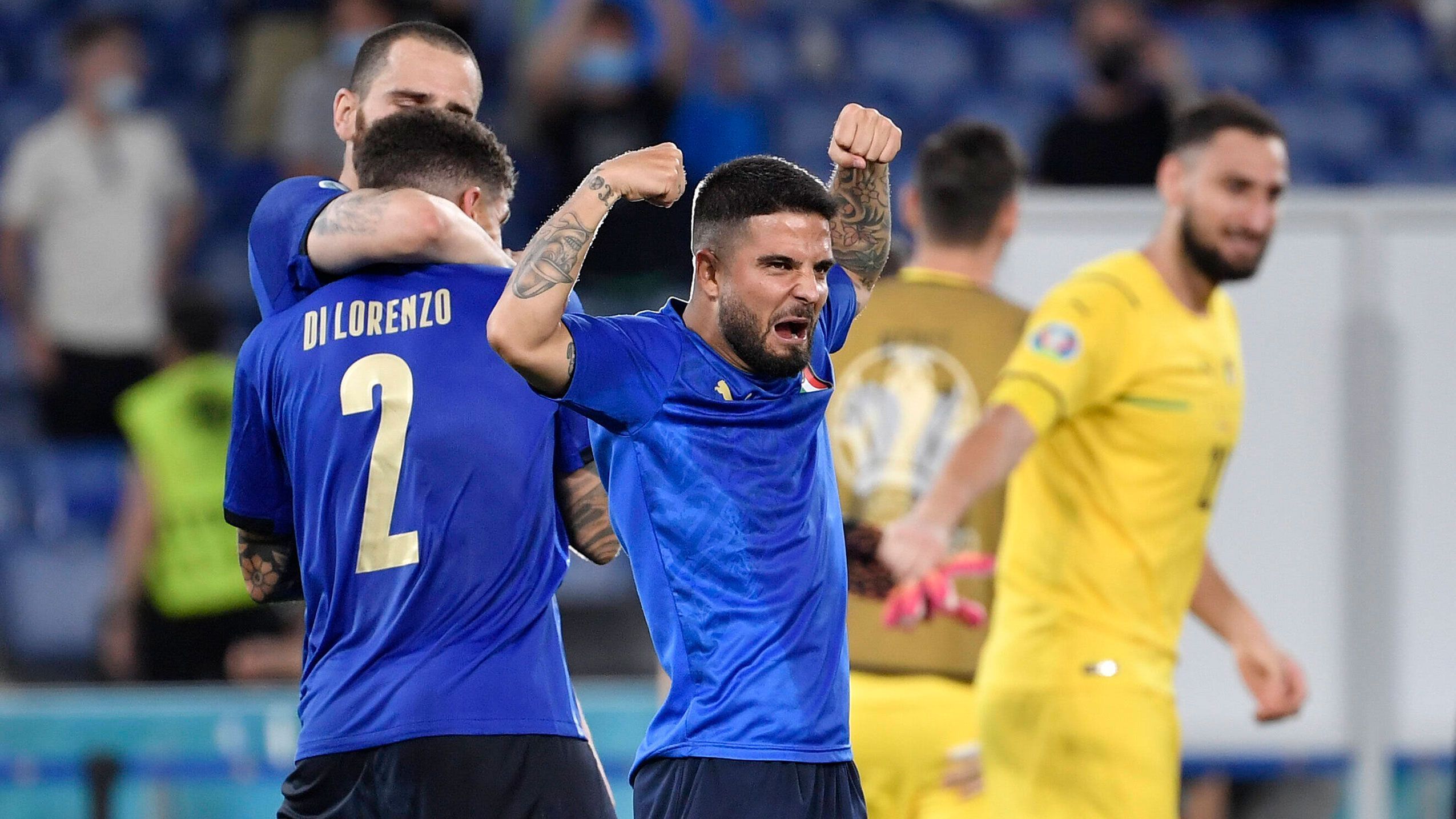 
                <strong>Zum vierten Mal alle Gruppenspiele gewonnen</strong><br>
                Die italienischen Fans dürfen weiter auf den ersten EM-Titel nach 1968 hoffen. Zum insgesamt vierten Mal gewinnen die Azzurri alle drei Gruppenspiele bei einem großen internationalen Turnier. Zuvor gelingt dies bei den Weltmeisterschaften 1978 und 1990, sowie bei der Euro 2000 in Belgien und der Niederlande.
              