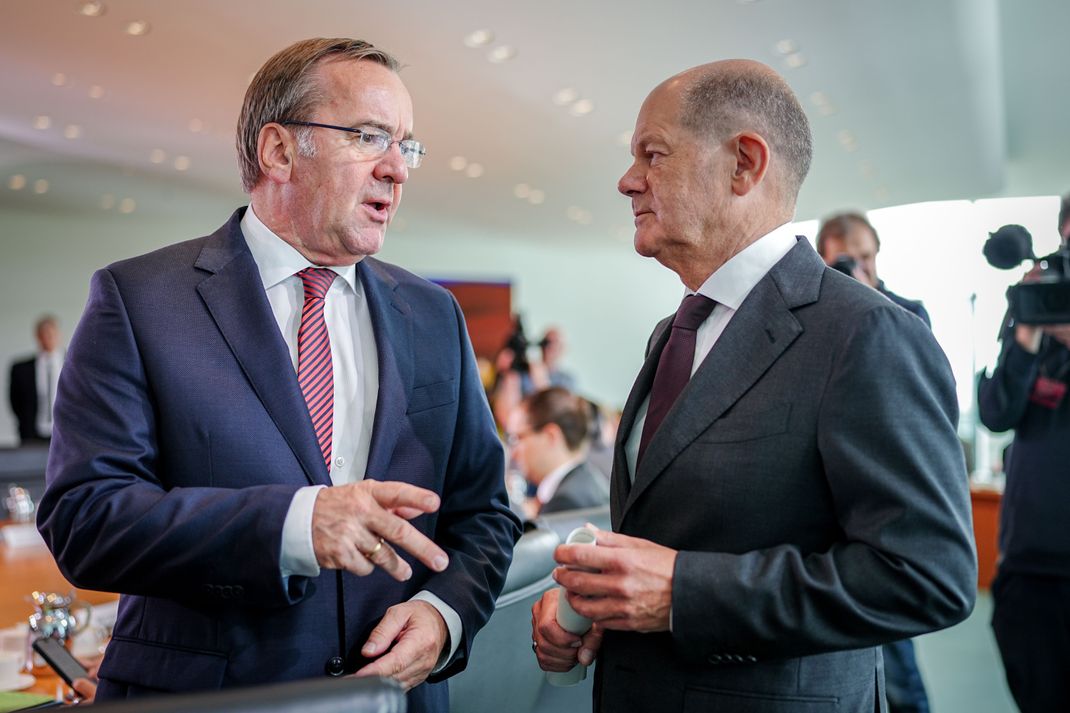 Boris Pistorius (l.) oder Olaf Scholz - wer wird Kanzlerkandidat der SPD?