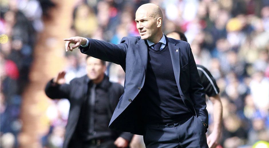
                <strong>4. Zinedine Zidane (Real Madrid)</strong><br>
                Jahresgehalt: 21 Millionen Euro
              