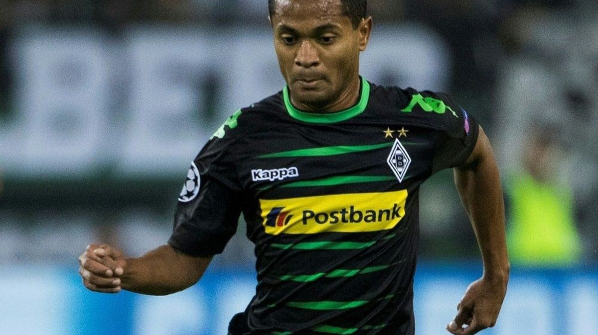 Raffael verlängert seinen Vertrag in Gladbach