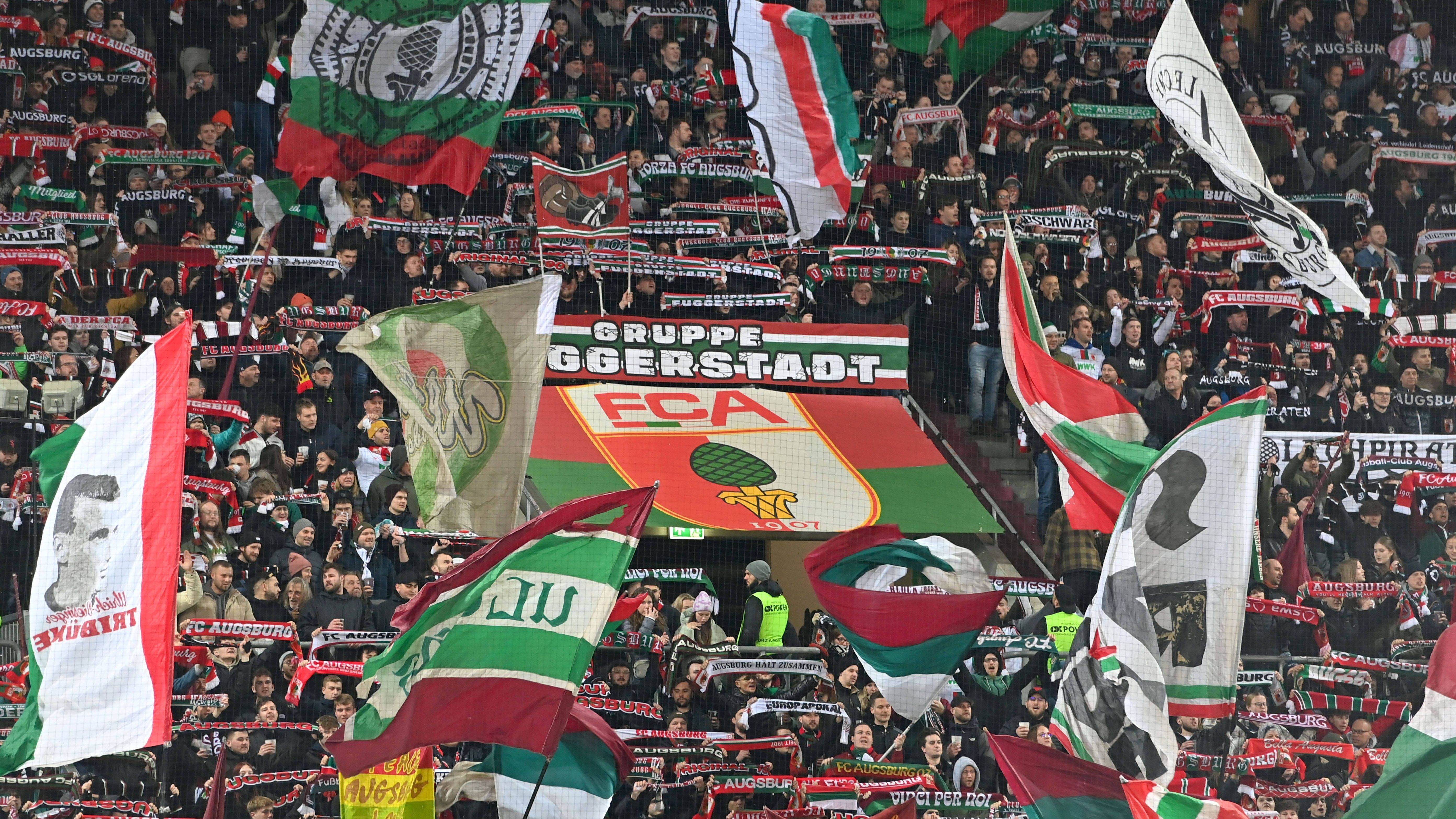 <strong>27. Platz: FC Augsburg - 431 Spiele</strong><br>Siege: 126<br>Unentschieden: 113<br>Niederlagen: 192