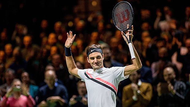 
                <strong>Auf den Spuren von Rekordsieger Connors</strong><br>
                Sein Sieg über Robin Haase am 16. Februar war Federers 1139. Einzel-Erfolg auf der ATP-Tour. Nur einer feierte noch mehr Siege: Tennis-Legende Jimmy Connors (1253). Macht Federer so weiter, wackelt der nächste Rekord.
              