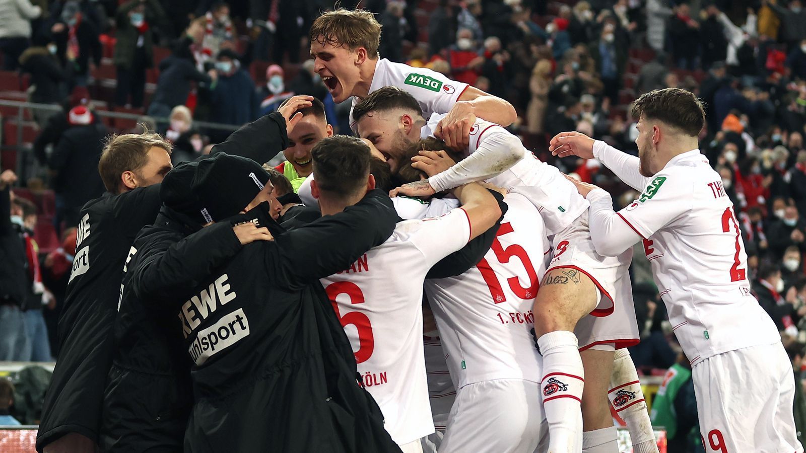 
                <strong>Platz 5: 1. FC Köln</strong><br>
                Transfereinnahmen seit 2012: 163 Millionen Euro - Transferausgaben seit 2012: 137 Millionen Euro - Transferbilanz seit 2012: +26 Millionen Euro
              