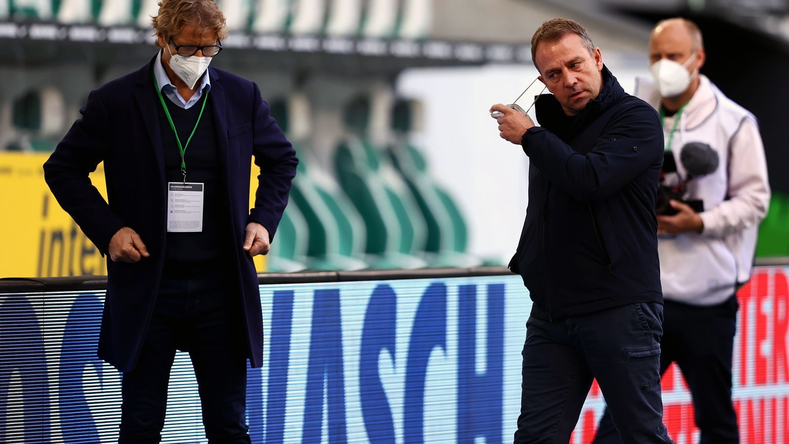 
                <strong>Flick beim FC Bayern vor dem Abgang</strong><br>
                Hansi Flick steht vor dem Abschied vom FC Bayern München. Der Triple-Trainer erklärte, dass er die Münchner trotz Vertrages bis 2023 am Saisonende verlassen will. Die Bayern müssen sich wohl nach einem neuen Coach umsehen. ran.de nennt mögliche Kandidaten.
              