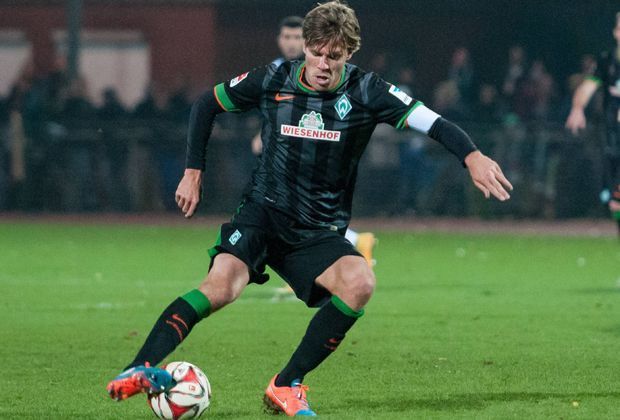 
                <strong>Clemens Fritz (33 Jahre)</strong><br>
                Last but not least: Auch Werder-Veteran Clemens Fritz wird dieses Jahr noch 34 und schafft es knapp unter die ältesten Spieler. Bei Werder Bremen hat er sich in acht Jahren zum großen Rückhalt hochgearbeitet. 
              