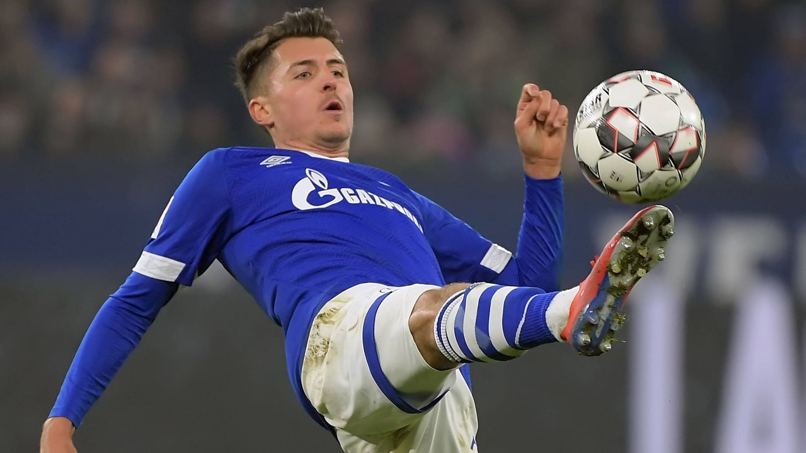 
                <strong>Alessandro Schöpf (FC Schalke 04)</strong><br>
                Für Schalkes rechten Mittelfeldspieler Alessandro Schöpf ist die Saison bereits beendet. Der 24-Jährige zog sich bei der 0:2-Niederlage gegen Borussia Mönchengladbach am 20. Spieltag der Bundesliga einen Außenbandriss zu und wird wohl für vier Monate ausfallen.
              