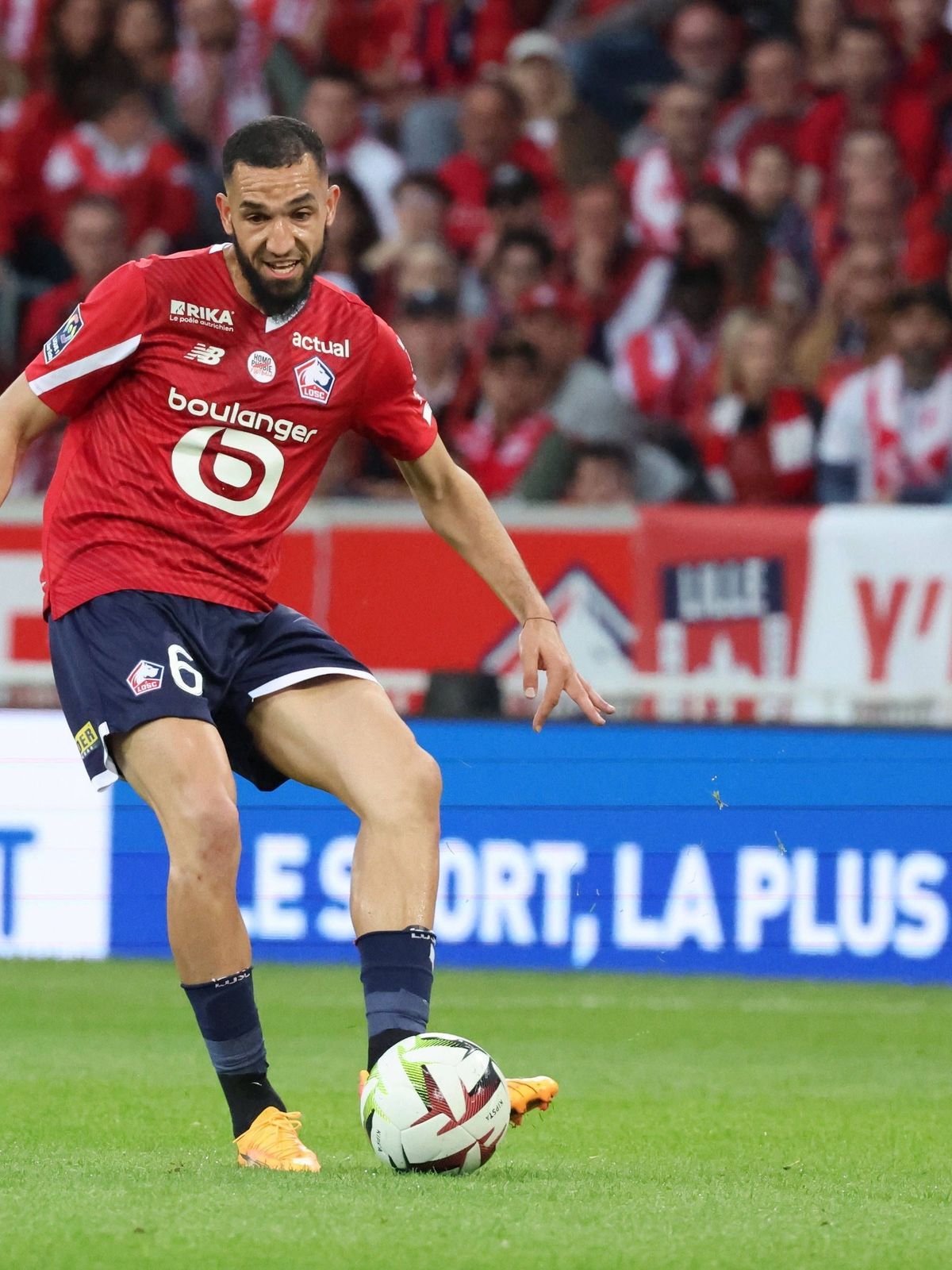 Nabil BENTALEB (LOSC Lille) lors du match LOSC Lille vs OGC Nice, Ligue 1, Decathlon Arena stade Pierre Mauroy, le 19 mai 2024 FOOTBALL : LOSC Lille vs OGC Nice - Ligue 1 19 05 2024 LaurentSanson P...