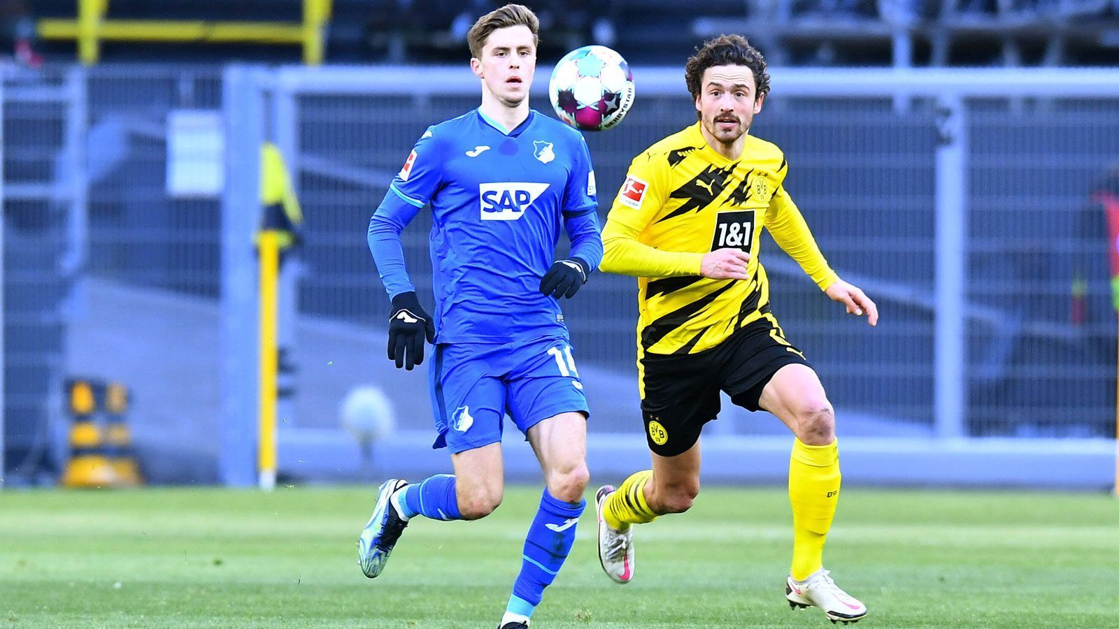 
                <strong>Thomas Delaney</strong><br>
                Handelt sich früh eine gelbe Karte an, sonst meist zuverlässig in der Defensive. Offensiv nur mit wenig Akzenten. Knapp vor der 60. Minute muss der Däne für Dahoud weichen. ran-Note: 4
              