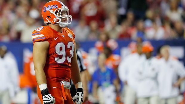 
                <strong>Taven Bryan (Defensive Tackle)</strong><br>
                Taven Bryan wurde im Internet schon als neuer JJ Watt bezeichnet. Ganz so weit ist es natürlich noch nicht, doch der 132 Kilogramm schwere Defensive Tackle von Florida State weiß, wie er zum Quarterback kommt. Vier Sacks und 40 Tackles könnten für einen Pick in Runde 1 reichen.
              