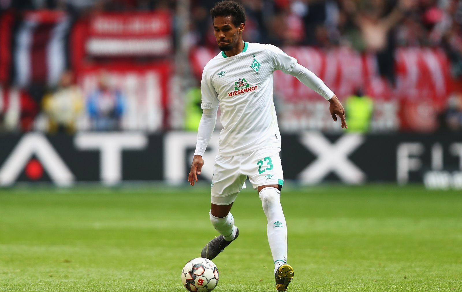 
                <strong>Theodor Gebre Selassie (SV Werder Bremen)</strong><br>
                Einsatzminuten: 2.790Position: Rechtsverteidiger
              
