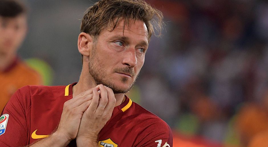 
                <strong>Der tränenreiche Abschied das Francesco Totti</strong><br>
                Wohin geht dieser Blick?
              