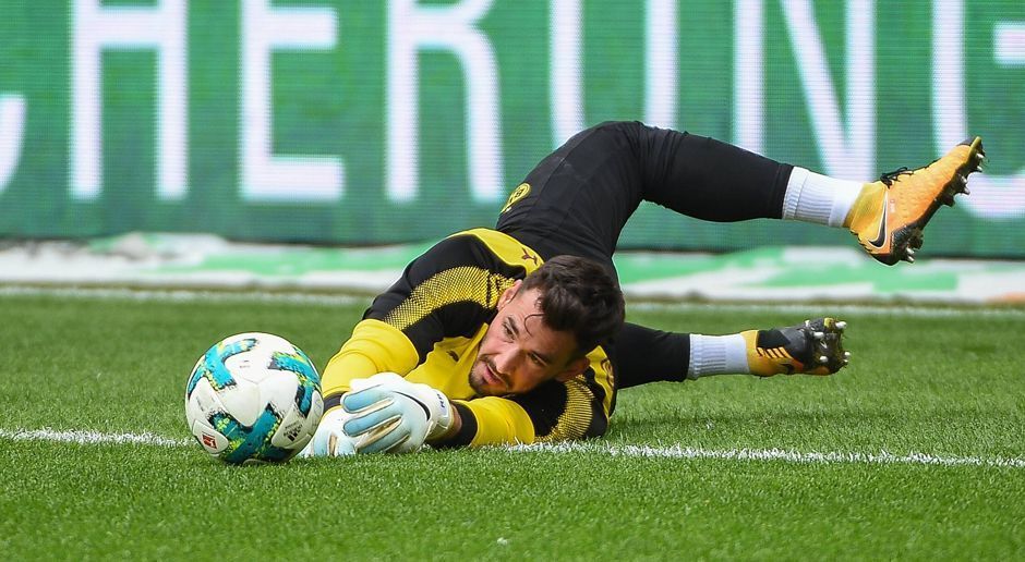 
                <strong>Roman Bürki</strong><br>
                Ohne Schuld beim zweiten Dortmunder Gegentor in dieser Spielzeit. Oft überspielt Bürki mit genauen Abschlägen die erste (und zweite) Augsburger Abwehrreihe. Zeigt auch in anderen Szenen, dass er ein guter Fußballer ist, wenn ihn seine Vorderleute das ein oder andere Mal mit den besten Wünschen halbhoch und scharf anspielen. Hält die 2:1-Führung gegen Caiubys Kopfball in Minute 59 bärenstark fest. Insgesamt ein sehr sicherer Rückhalt der Schwarz-Gelben. ran-Note: 2
              