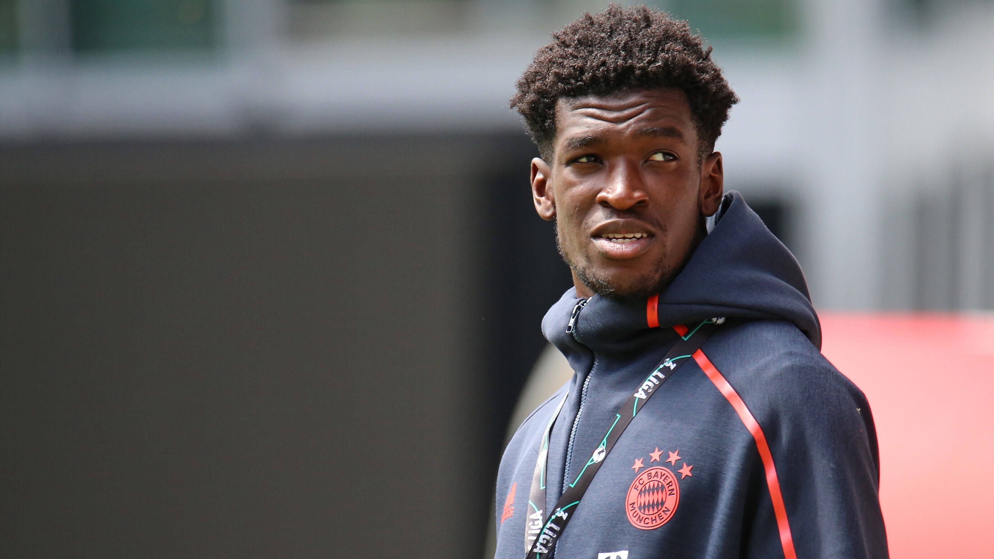 <strong>Kwasi Wriedt (Alemannia Aachen)</strong><br>Im Jahr 2020 wurde die U23 des FC Bayern München Meister der 3. Liga, Torschützenkönig wurde Stürmer Kwasi Wriedt. Der Mittelstürmer war teilweise sogar Backup von Robert Lewandowski in der Bundesliga. Nach Zwischenstation bei Holstein Kiel zog es ihn in die Türkei. Mit seinem Klub Sanliurfaspor stieg er in die 3. Liga ab, nun ist er zurück in Deutschland und wird in der kommenden Saison für Drittligist Alemannia Aachen auflaufen. Da ist er jedoch nicht der einzige Ex-Münchner...