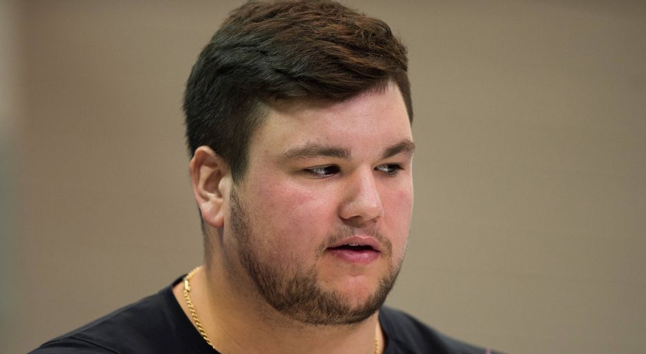 
                <strong>6. Indianapolis Colts: OG Quenton Nelson </strong><br>
                Er kündigt an: "Ich werde das Geld investieren. Wenn irgendetwas kommt, werde ich es kaufen. Aber im Moment habe ich alles, was ich will."
              