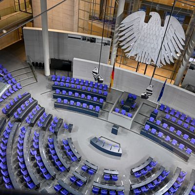 Die Kleidung im Bundestag muss der Würde des Hauses entsprechen.